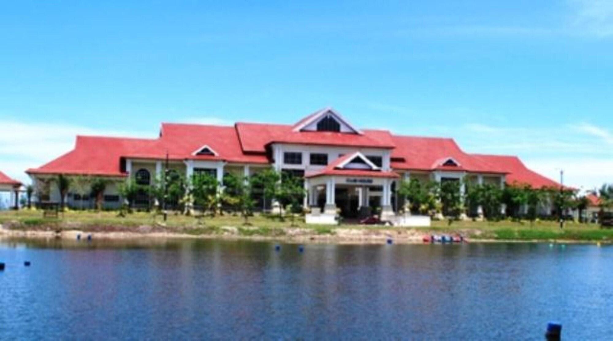 Terengganu Equestrian Resort Kuala Terengganu Luaran gambar