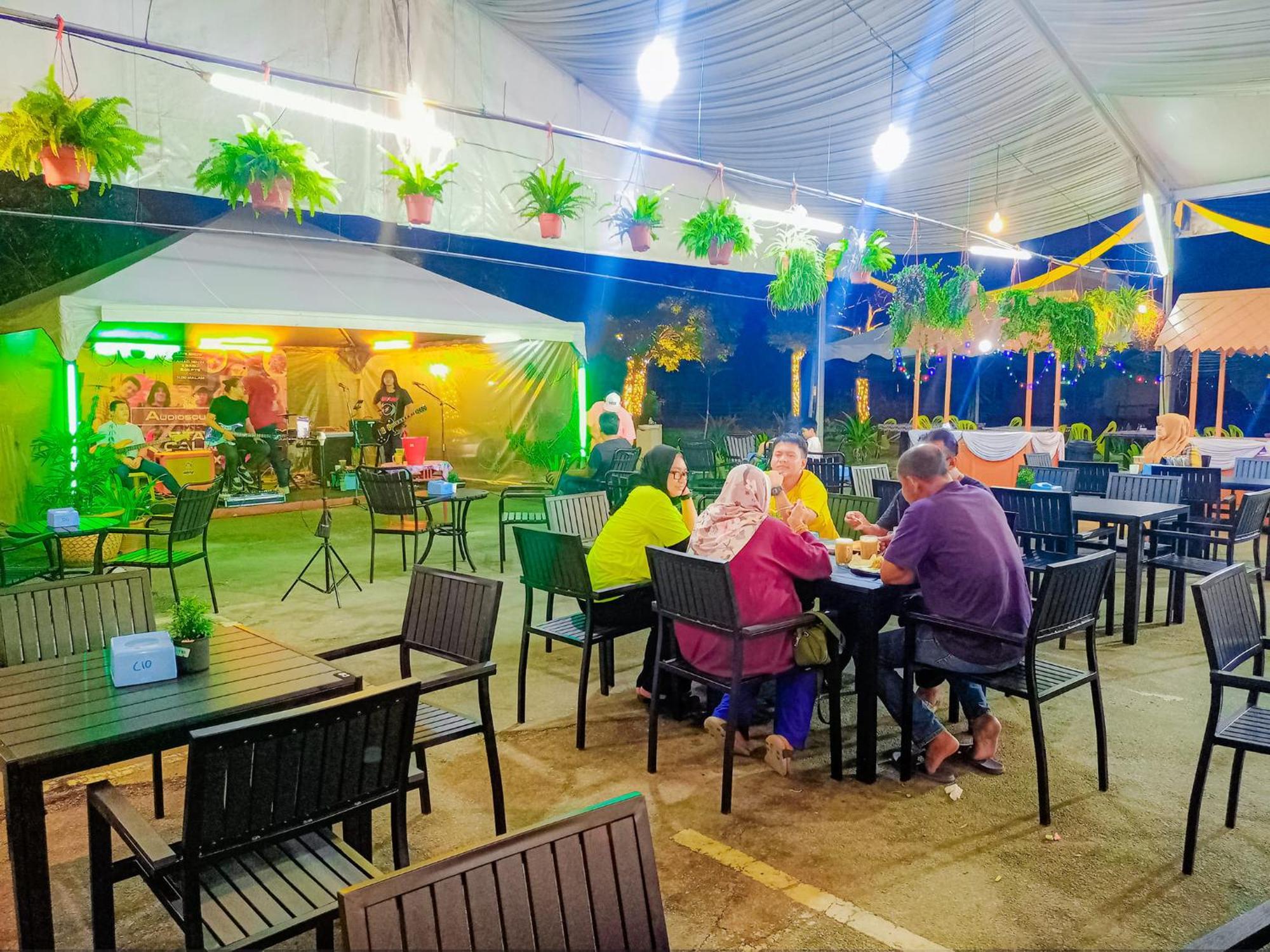 Terengganu Equestrian Resort Kuala Terengganu Luaran gambar